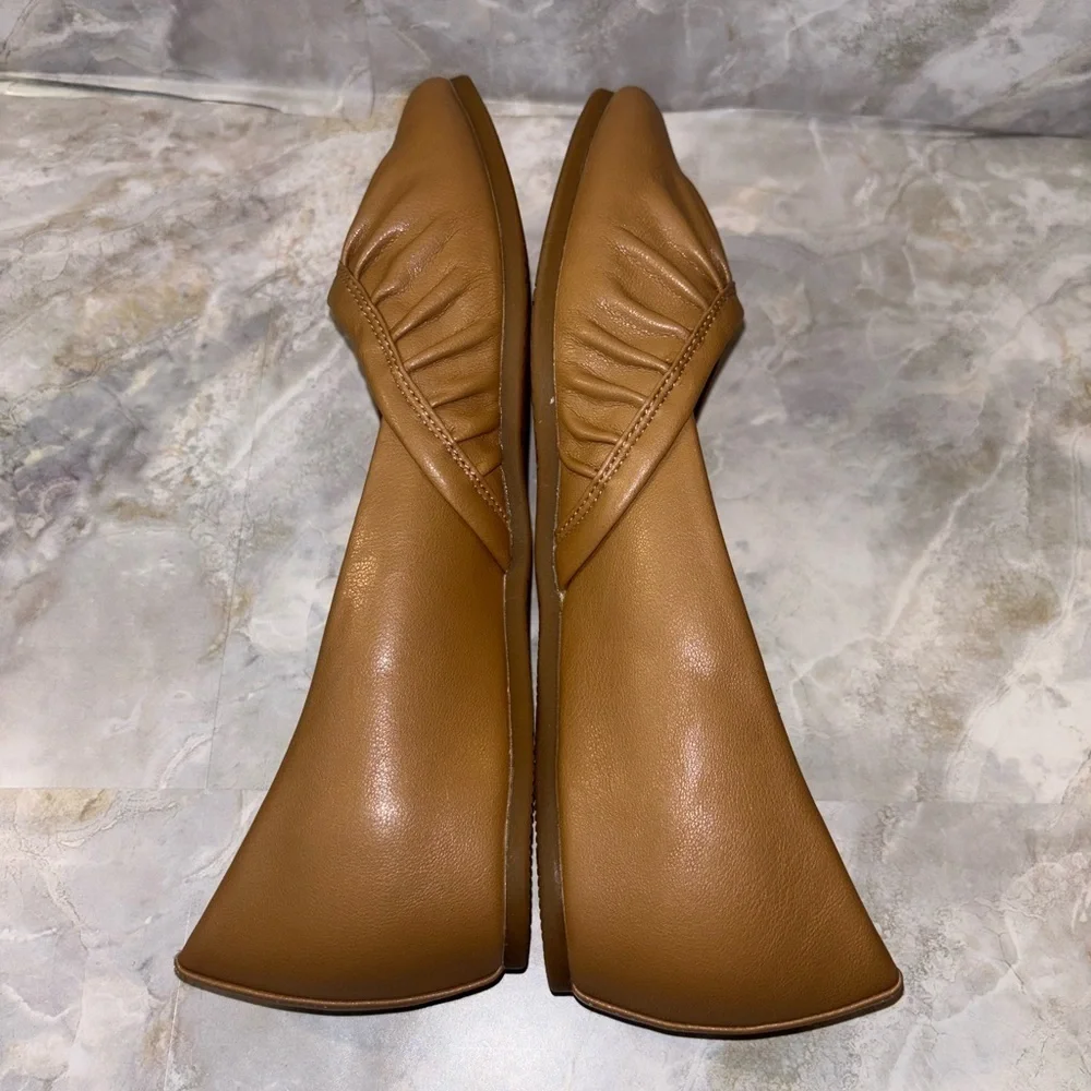 Baretraps Charlie Women's Flats NWOT